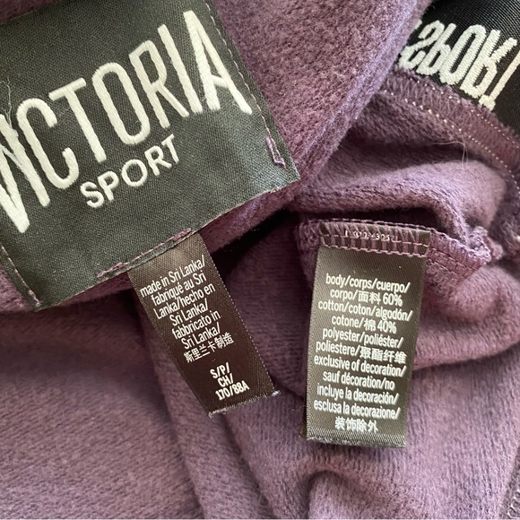 Victoria's Secret Semi Crop Pullover Sweater - Picture 6 of 7